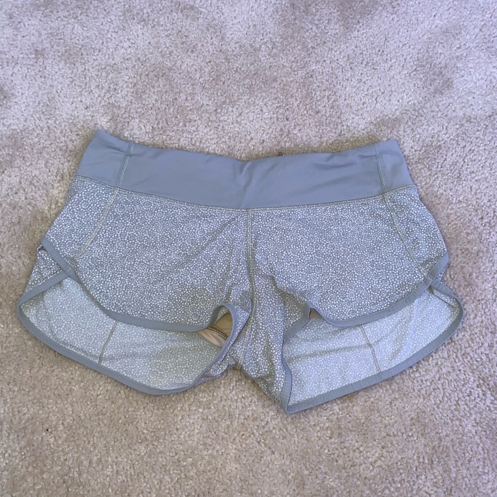 Grey and white lululemon speed up short 2.5
